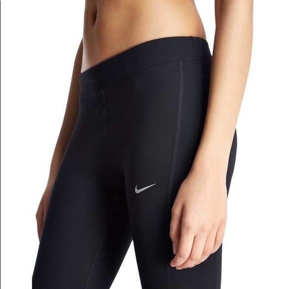 Nike Pants - Nike Dri-Fit Essential Capri Pants